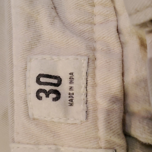 ABERCROMBIE & FINCH 30 CREAM MOOSE SHORTS - Picture 4 of 4